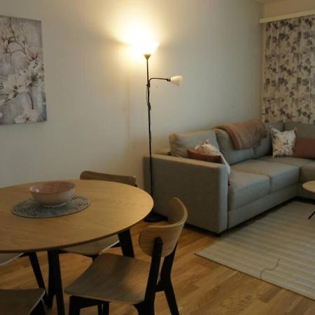 Keskustan Kaksio 45 M2 Autopaikalla, Rautatienkatu 19, 9 Krs Apartment Oulu Exterior photo