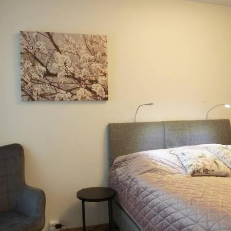 Keskustan Kaksio 45 M2 Autopaikalla, Rautatienkatu 19, 9 Krs Apartment Oulu Exterior photo