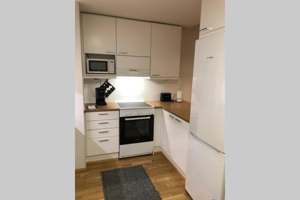 Keskustan Kaksio 45 M2 Autopaikalla, Rautatienkatu 19, 9 Krs Apartment Oulu Exterior photo